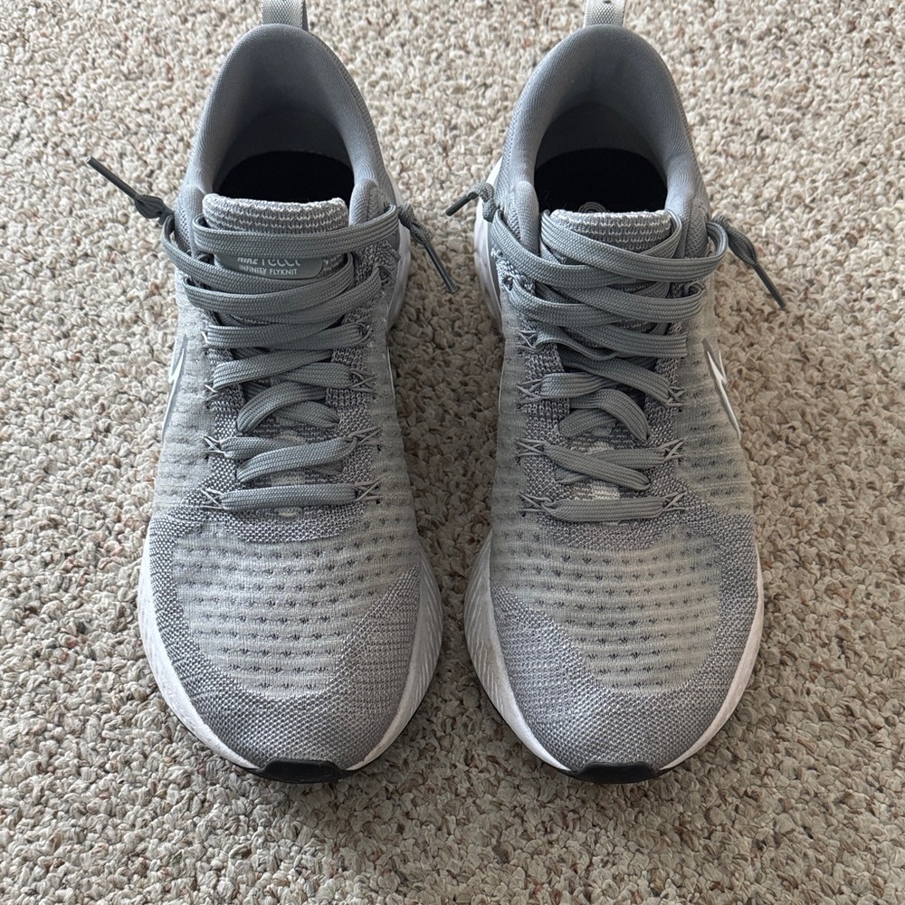 Nike Gray Women's Sneakers